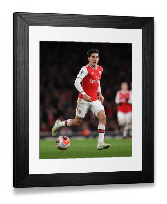 Framed Print : Arsenal's Bellerin Clashes in Intense Battle with Everton in Premier League