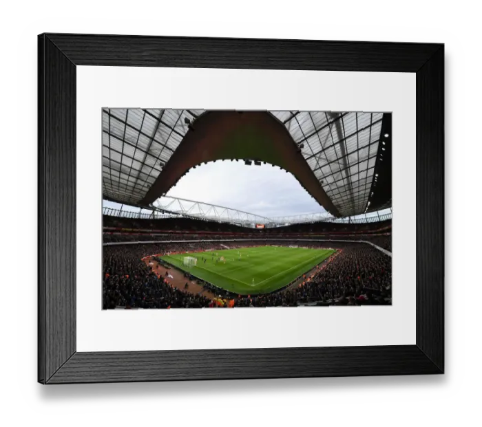 Framed Print : Arsenal vs. Everton: Premier League Showdown at Emirates Stadium