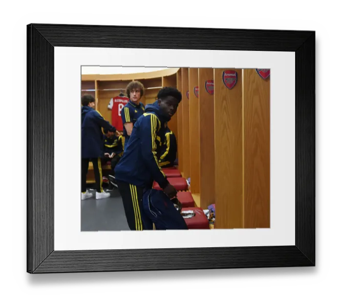 Framed Print : Arsenal FC: Bukayo Saka's Pre-Match Routine vs Olympiacos, UEFA Europa League 2020 Framed Print : Arsenal FC: Bukayo Saka's Pre-Match Routine vs Olympiacos, UEFA Europa League 2020
