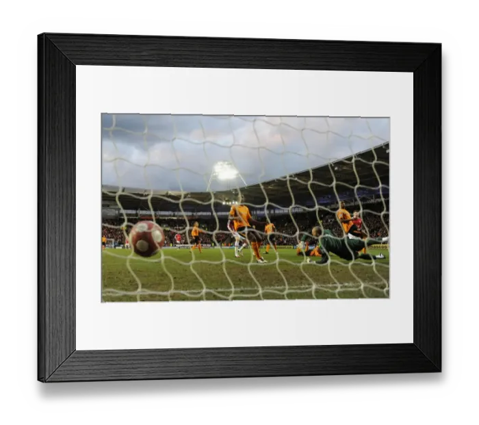 Framed Print : Arsene Wenger's Arsenal: Andrey Arshavin's Debut Goal - Arsenal 2-1 Hull City, 2010 Framed Print : Arsene Wenger's Arsenal: Andrey Arshavin's Debut Goal - Arsenal 2-1 Hull City, 2010