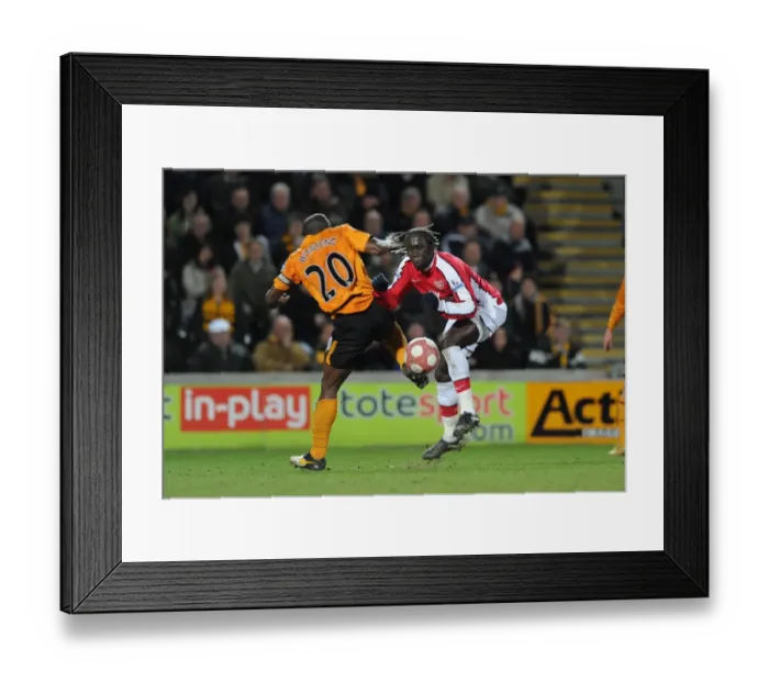 Framed Print : Sagna's Glory: Arsenal's 2-1 Victory Over Hull City