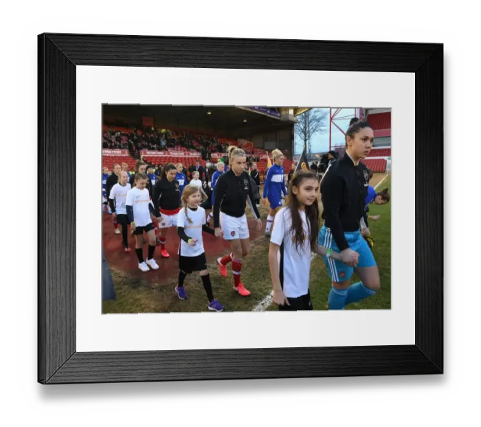 Framed Print : Arsenal's Leah Williamson Gears Up for FA Womens Continental League Cup Final Clash Against Chelsea