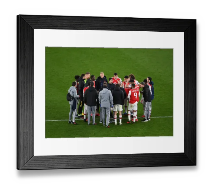 Framed Print : Arsenal's Mikel Arteta Motivates Players During Europa League Tie vs Olympiacos Framed Print : Arsenal's Mikel Arteta Motivates Players During Europa League Tie vs Olympiacos