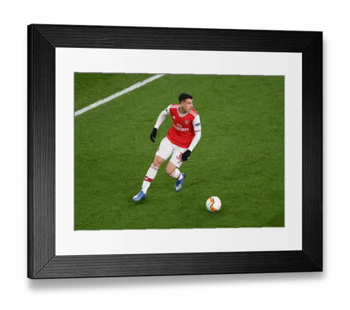 Framed Print : Arsenal's Gabriel Martinelli Shines in Europa League Clash Against Olympiacos