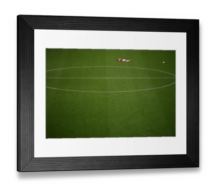Framed Print : Arsenal's Aubameyang Disappointed After Olympiacos Second Goal in Europa League