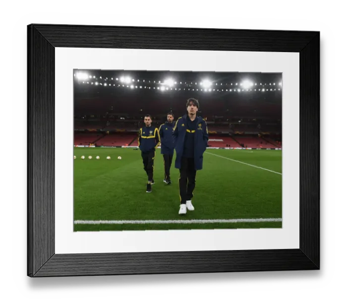 Framed Print : Arsenal FC: Pre-Match Huddle - Bellerin, Ceballos, and Mari vs Olympiacos, UEFA Europa League 2020 Framed Print : Arsenal FC: Pre-Match Huddle - Bellerin, Ceballos, and Mari vs Olympiacos, UEFA Europa League 2020
