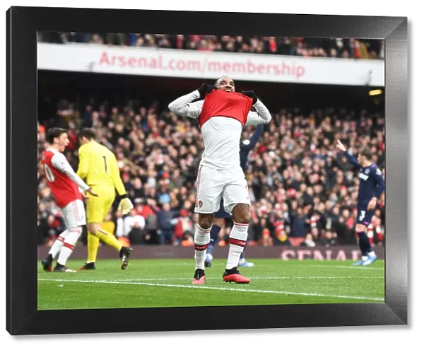 Controversial Offside: Lacazette's Disallowed Goal in Arsenal vs West Ham, Premier League 2019-20