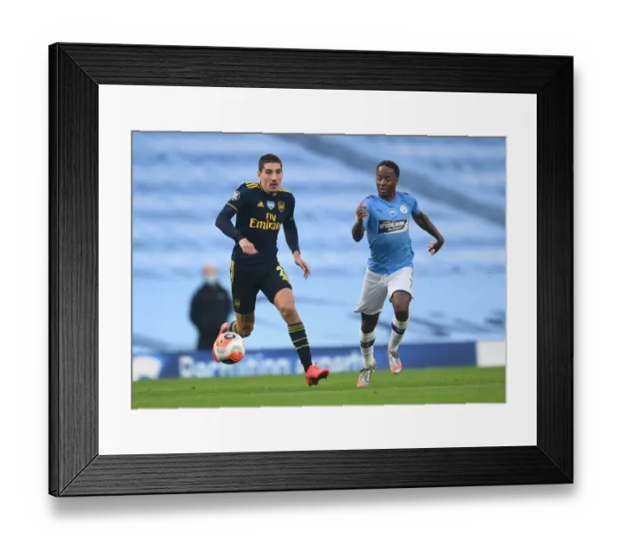 Framed Print : Clash of Titans: Hector Bellerin vs Raheem Sterling - Manchester City vs Arsenal FC, Premier League 2019-20 Framed Print : Clash of Titans: Hector Bellerin vs Raheem Sterling - Manchester City vs Arsenal FC, Premier League 2019-20