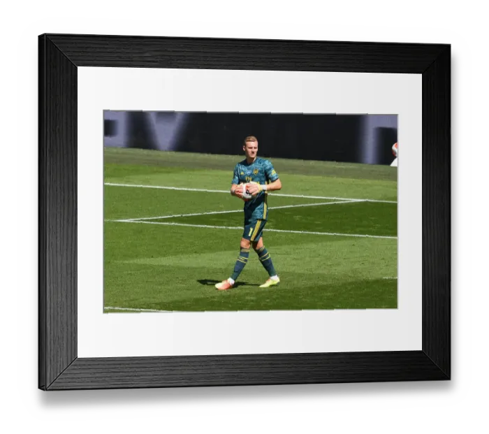 Framed Print : Arsenal's Bernd Leno in Action: Arsenal vs. Brighton & Hove Albion (Premier League 2019-20) Framed Print : Arsenal's Bernd Leno in Action: Arsenal vs. Brighton & Hove Albion (Premier League 2019-20)