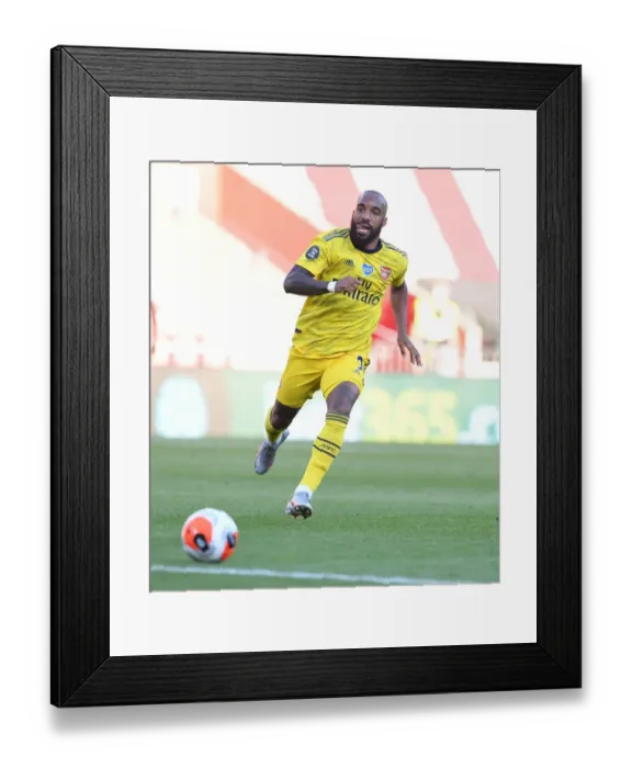 Framed Print : Alexandre Lacazette in Action: Southampton vs Arsenal, Premier League 2019-20 Framed Print : Alexandre Lacazette in Action: Southampton vs Arsenal, Premier League 2019-20