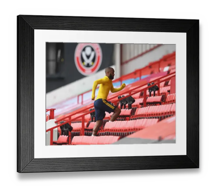 Framed Print : Alexandre Lacazette Gears Up: Sheffield United vs Arsenal, FA Cup Quarterfinal