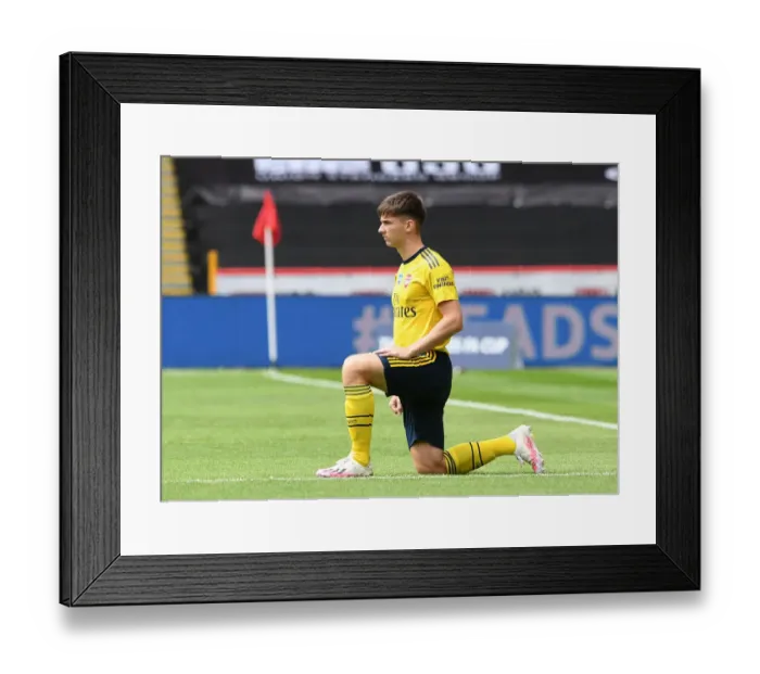 Framed Print : Arsenal's Kieran Tierney Pays Tribute Ahead of FA Cup Quarterfinal vs Sheffield United