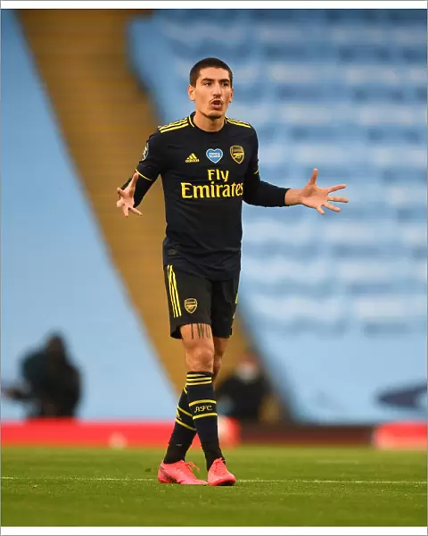 Arsenal's Hector Bellerin Goes Head-to-Head with Manchester City in Premier League Clash