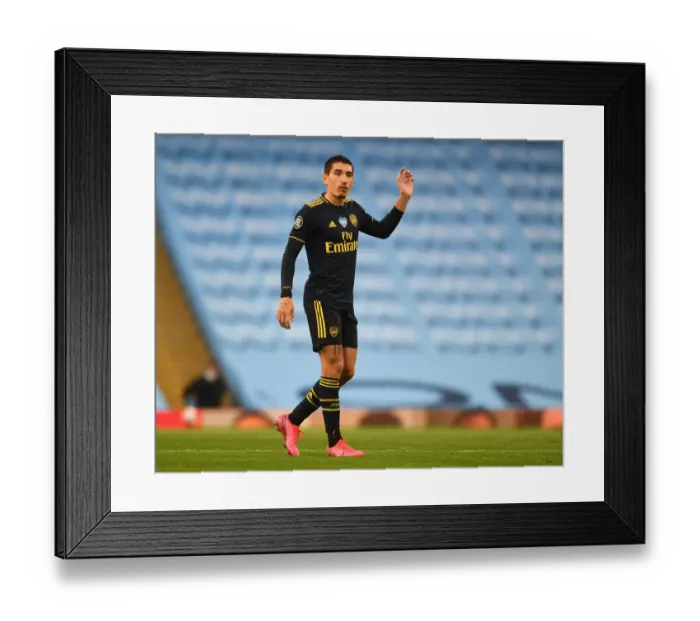 Framed Print : Hector Bellerin of Arsenal Faces Off Against Manchester City in Premier League Showdown Framed Print : Hector Bellerin of Arsenal Faces Off Against Manchester City in Premier League Showdown