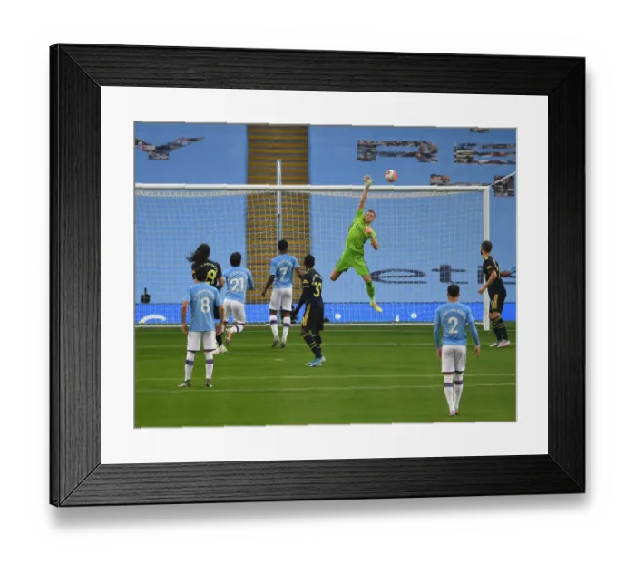 Framed Print : Arsenal's Bernd Leno Faces Off Against Manchester City in Premier League Battle (2019-20)