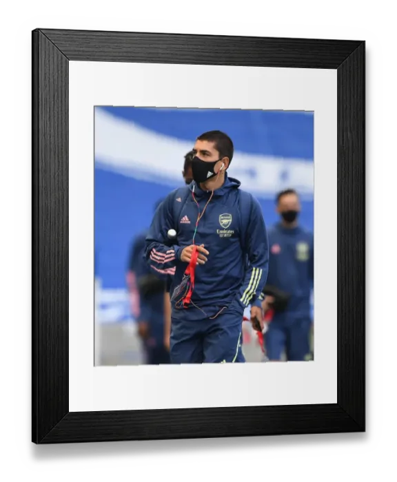 Framed Print : Arsenal's Hector Bellerin at Empty Brighton Stadium - Premier League 2019-2020 Framed Print : Arsenal's Hector Bellerin at Empty Brighton Stadium - Premier League 2019-2020
