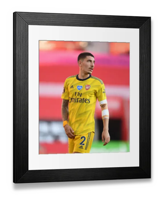 Framed Print : Hector Bellerin in Action: Southampton vs. Arsenal, Premier League 2019-2020 Framed Print : Hector Bellerin in Action: Southampton vs. Arsenal, Premier League 2019-2020