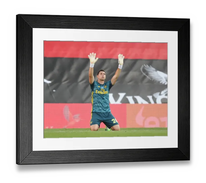 Framed Print : Arsenal's Emiliano Martinez Celebrates Win Against Southampton in 2019-20 Premier League