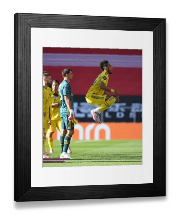 Framed Print : Arsenal's Aubameyang and Martinez Before Southampton Clash (2019-20)