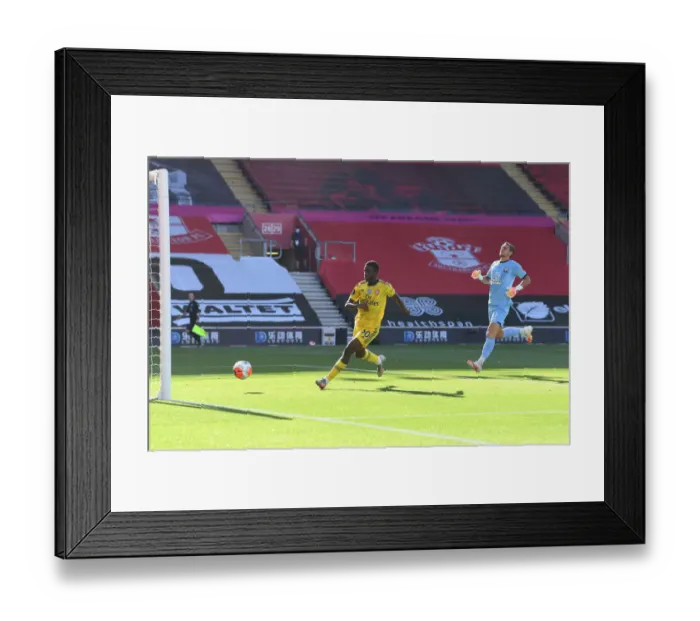 Framed Print : Eddie Nketiah Scores the Winner: Southampton vs. Arsenal, Premier League 2019-2020 Framed Print : Eddie Nketiah Scores the Winner: Southampton vs. Arsenal, Premier League 2019-2020