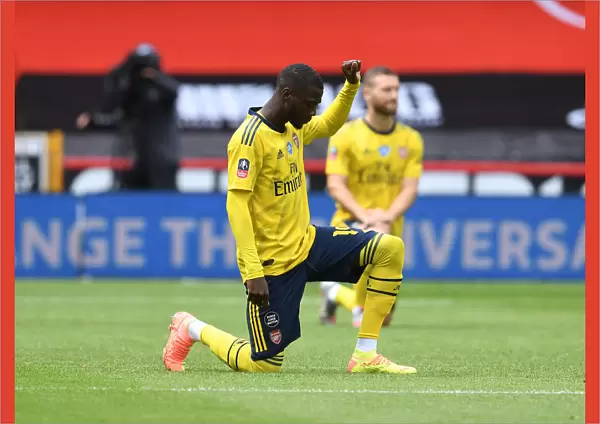 Arsenal's Nicolas Pepe Takes a Knee before Sheffield United FA Cup Quarterfinal