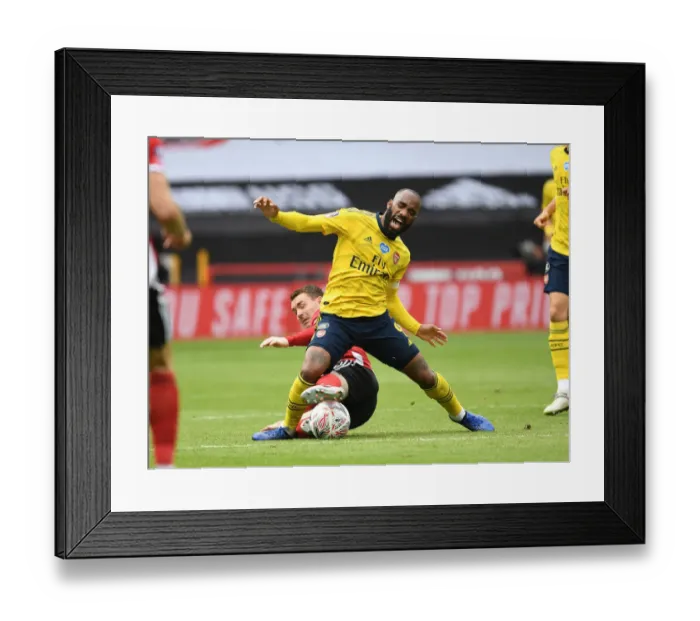 Framed Print : Sheffield United vs. Arsenal: FA Cup Quarterfinal Showdown - Lacazette Fouls Fleck