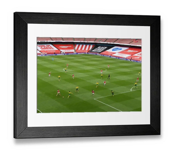 Framed Print : Arsenal vs Norwich: Premier League Clash at Emirates Stadium