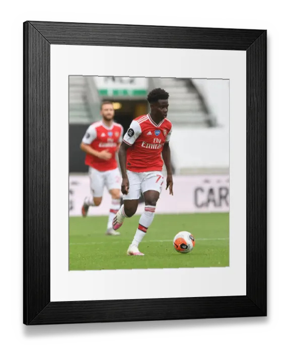 Framed Print : Bukayo Saka in Action: Arsenal vs. Wolverhampton Wanderers, Premier League 2019-2020