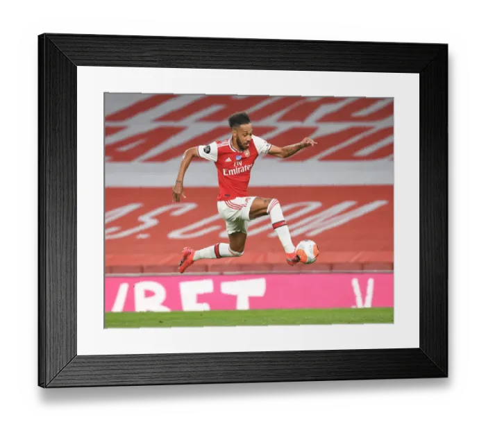 Framed Print : Arsenal's Aubameyang Goes Head-to-Head with Leicester City in Premier League Clash Framed Print : Arsenal's Aubameyang Goes Head-to-Head with Leicester City in Premier League Clash