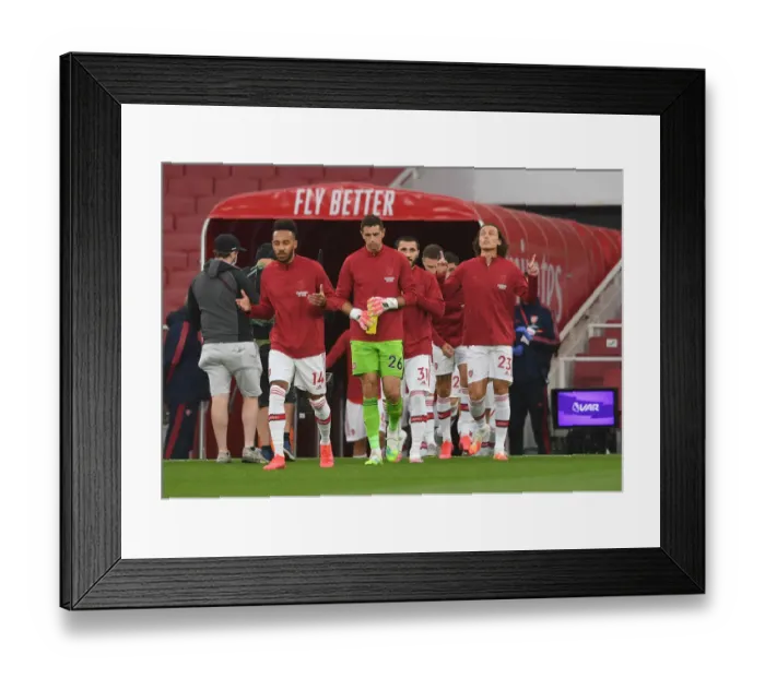 Framed Print : Arsenal's Pierre-Emerick Aubameyang Leads Out Team vs Leicester City, Premier League 2019-2020 Framed Print : Arsenal's Pierre-Emerick Aubameyang Leads Out Team vs Leicester City, Premier League 2019-2020