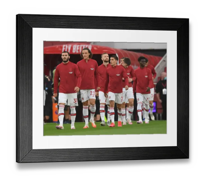 Framed Print : Arsenal's Kolasinac and Luiz Prepare for Leicester City Clash in Premier League (2019-20) Framed Print : Arsenal's Kolasinac and Luiz Prepare for Leicester City Clash in Premier League (2019-20)