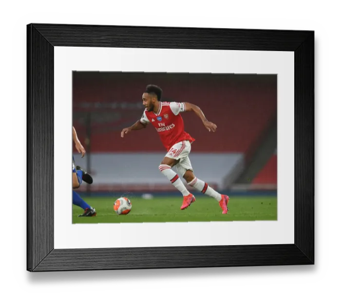 Framed Print : Arsenal vs. Leicester City Showdown: Aubameyang Faces Off in Premier League Clash