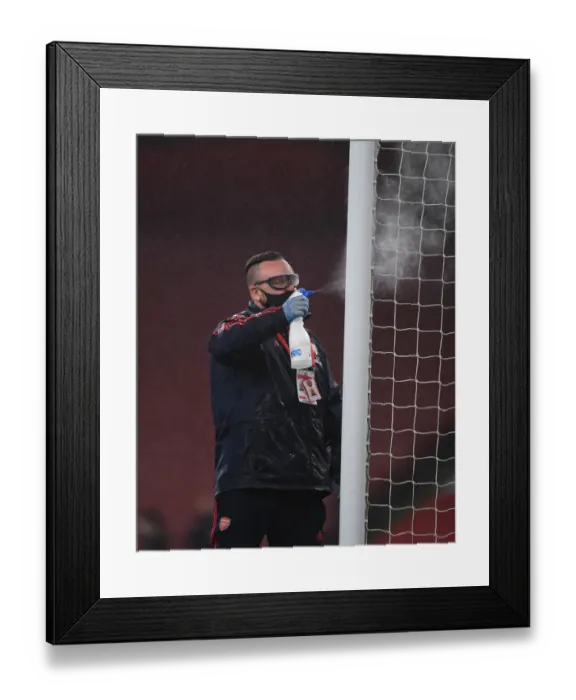Framed Print : Arsenal vs Leicester: Sprayed Goalposts in Emirates Stadium - Premier League 2019-2020 Framed Print : Arsenal vs Leicester: Sprayed Goalposts in Emirates Stadium - Premier League 2019-2020