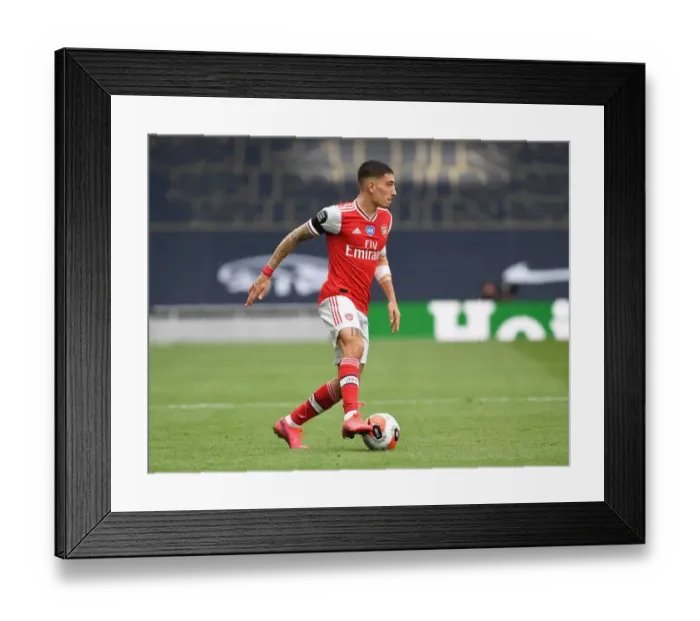 Framed Print : Hector Bellerin: Arsenal Star in Action against Tottenham, Premier League 2019-2020