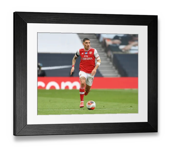 Framed Print : Intense Rivalry: Hector Bellerin in Action - Arsenal vs. Tottenham, Premier League 2019-2020 Framed Print : Intense Rivalry: Hector Bellerin in Action - Arsenal vs. Tottenham, Premier League 2019-2020