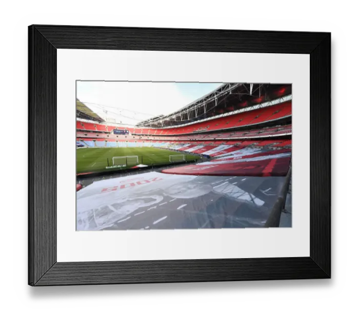 Framed Print : Arsenal vs Manchester City: FA Cup Semi-Final Showdown at Wembley Stadium