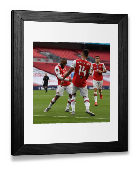 Framed Print : Arsenal vs Manchester City - Aubameyang and Lacazette Score in FA Cup Semi-Final Thriller