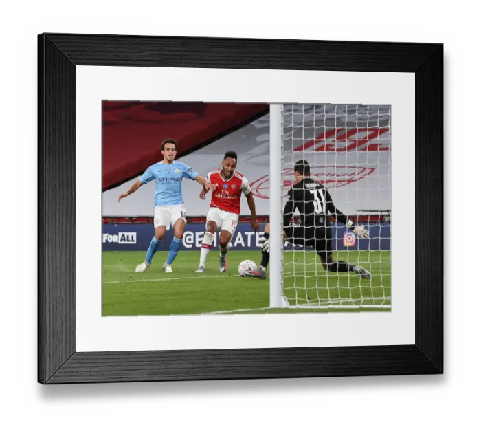 Framed Print : Aubameyang's Brace: Arsenal Triumphs Over Manchester City in FA Cup Thriller