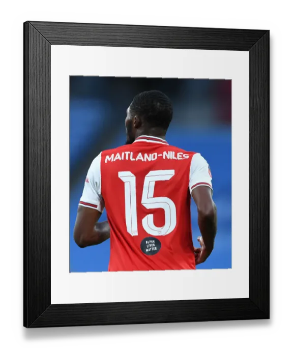 Framed Print : Arsenal's Ainsley Maitland-Niles Concentrates at Wembley: FA Cup Semi-Final Battle against Manchester City
