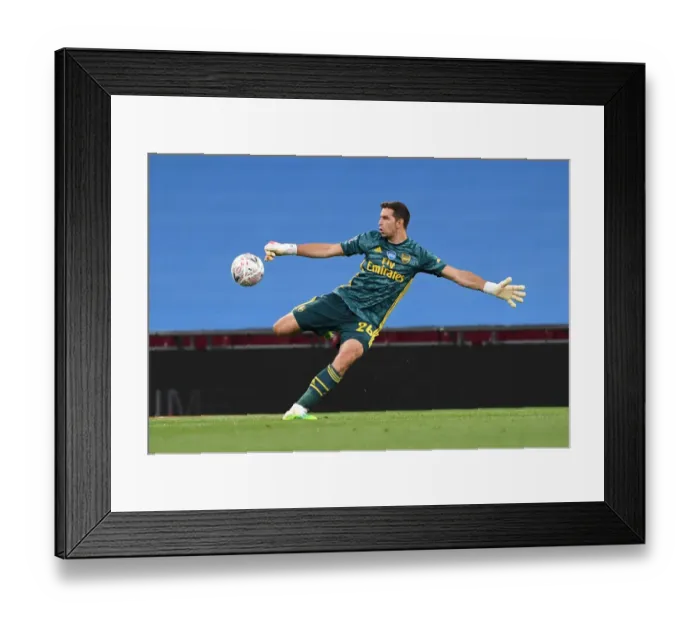 Framed Print : D52 4723. Emi Martinez of Arsenal during the FA Cup semi final match between Arsenal