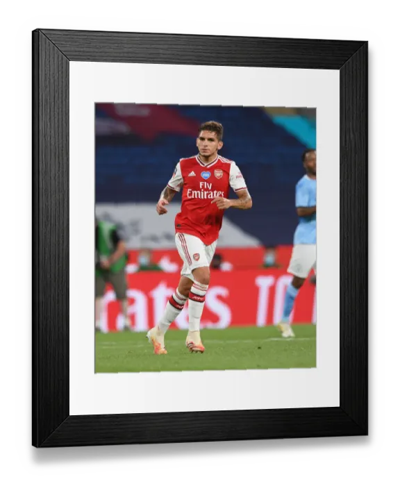Framed Print : Arsenal's Torreira in FA Cup Semi-Final Showdown against Manchester City Framed Print : Arsenal's Torreira in FA Cup Semi-Final Showdown against Manchester City