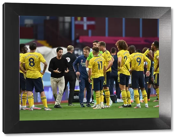 Mikel Arteta Gives Instructions to Arsenal Team during Aston Villa vs Arsenal (2019-20)