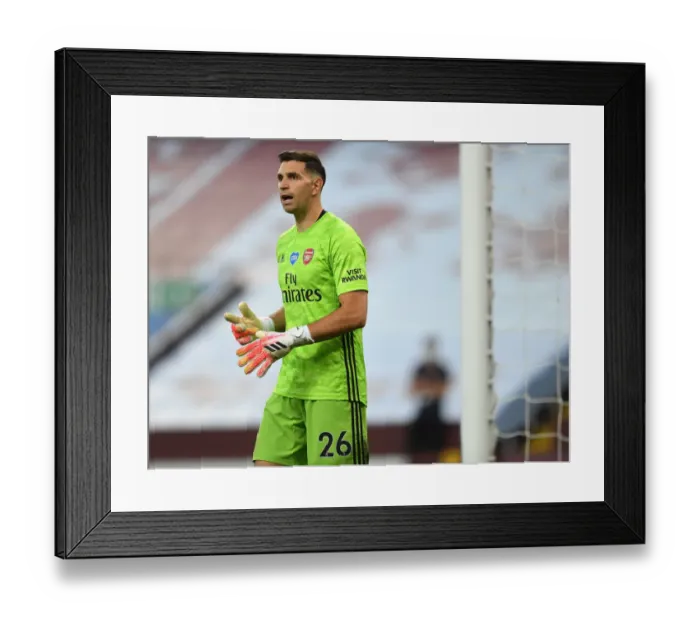 Framed Print : Emi Martinez in Action: Arsenal vs. Aston Villa, Premier League 2019-2020 Framed Print : Emi Martinez in Action: Arsenal vs. Aston Villa, Premier League 2019-2020