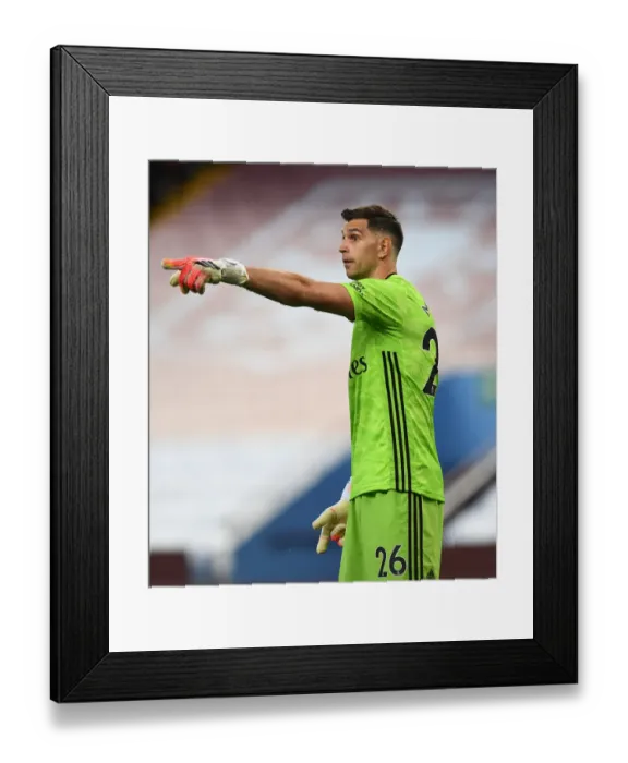 Framed Print : Emi Martinez in Action: Aston Villa vs. Arsenal, Premier League 2019-2020 Framed Print : Emi Martinez in Action: Aston Villa vs. Arsenal, Premier League 2019-2020