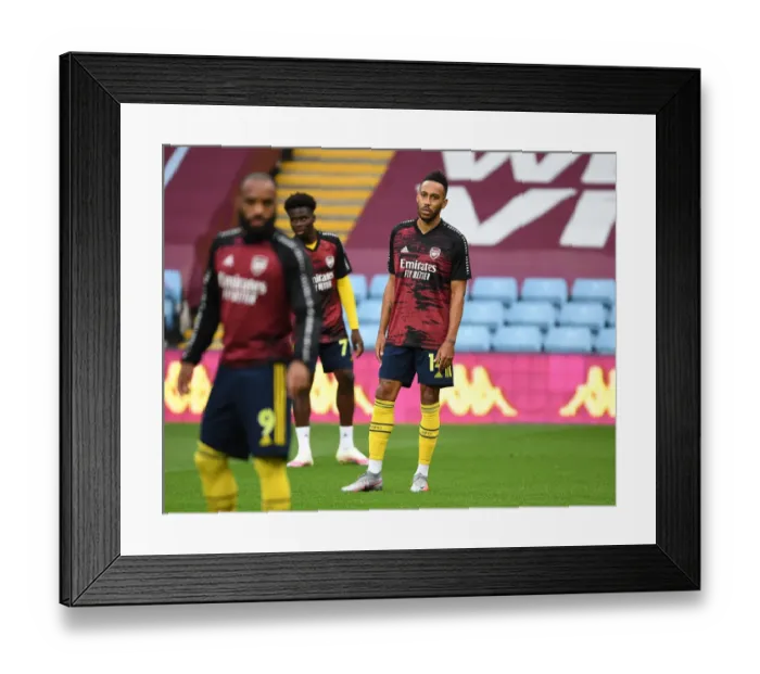 Framed Print : Arsenal's Aubameyang Ready for Aston Villa Clash in Premier League (2019-20) Framed Print : Arsenal's Aubameyang Ready for Aston Villa Clash in Premier League (2019-20)