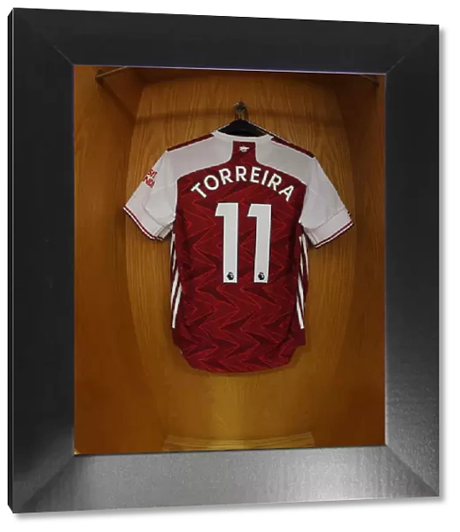 Arsenal FC: Lucas Torreira's Jersey Hangs in Emirates Stadium Changing Room Ahead of Arsenal v Watford Match (2019-20)