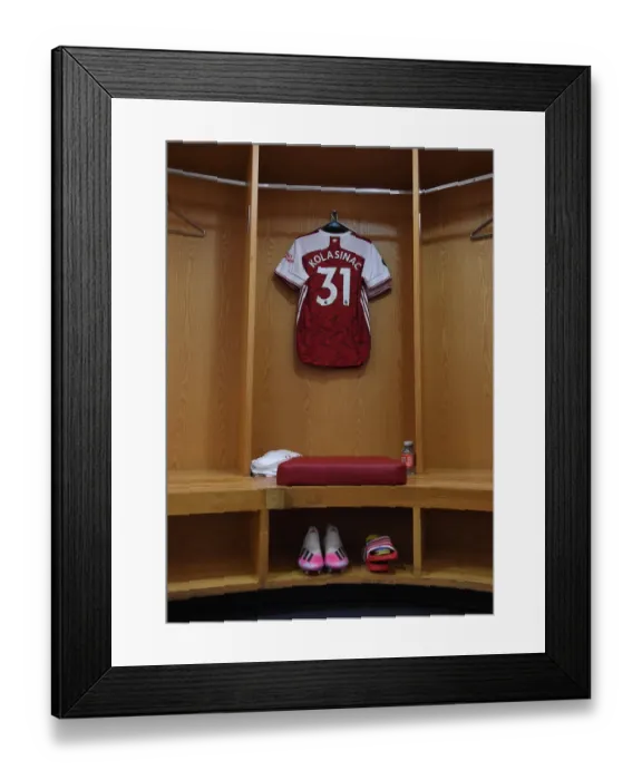Framed Print : Arsenal FC: Sead Kolasinac Prepares for Arsenal v Watford Premier League Clash (2019-20)