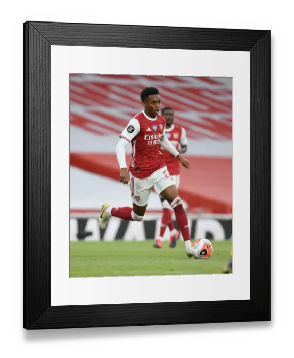 Framed Print : Arsenal's Joe Willock in Action Against Watford in 2019-20 Premier League Clash