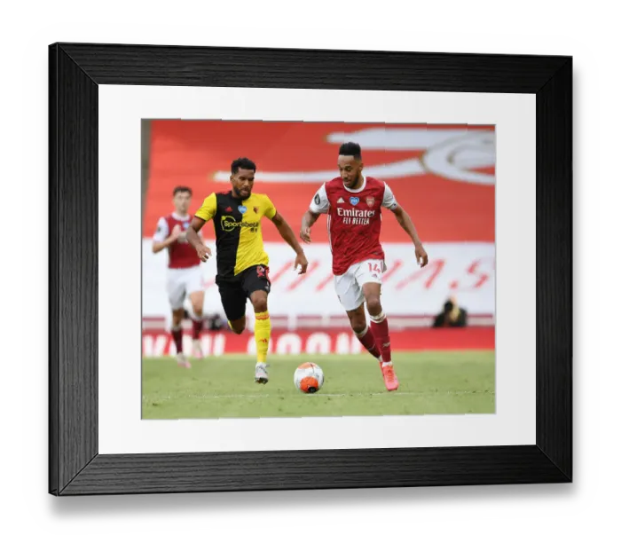 Framed Print : Aubameyang's Thrilling Goal: Arsenal's Victory Over Watford (2019-20)