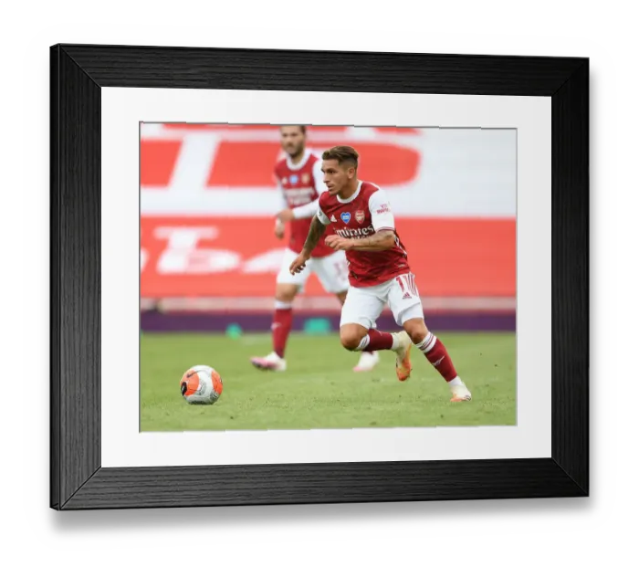 Framed Print : Torreira in Action: Arsenal vs. Watford, Premier League 2019-2020